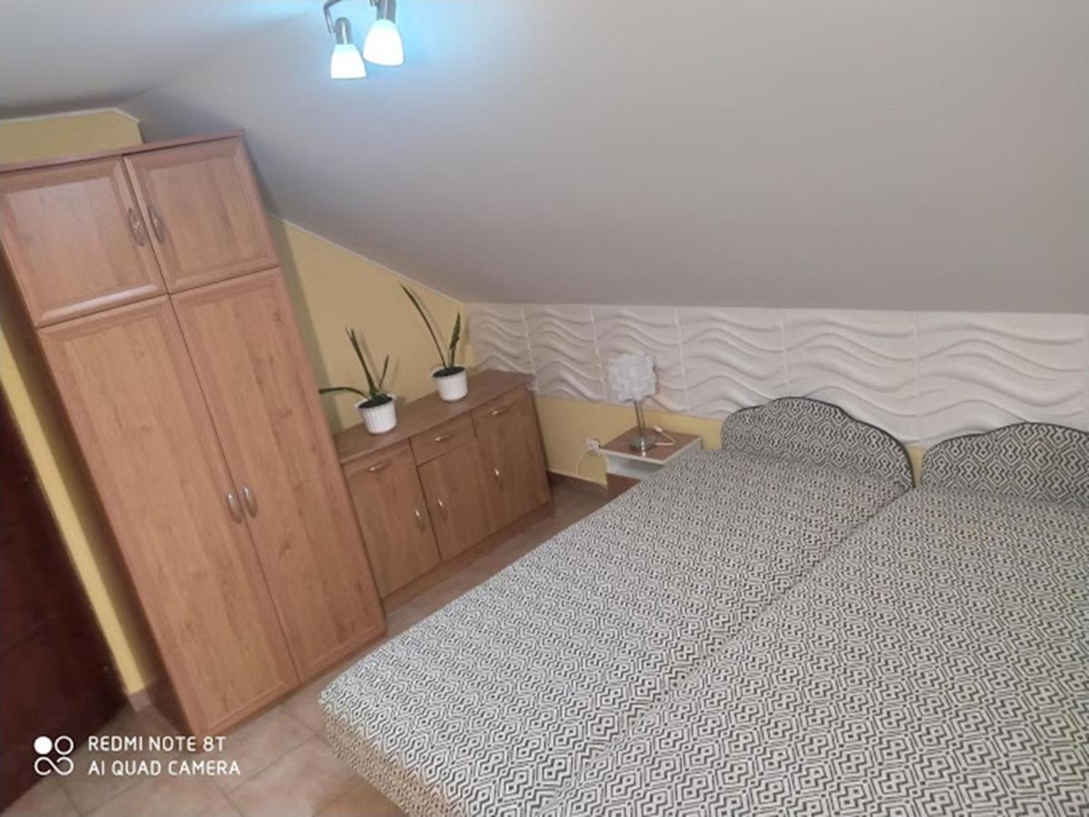 Bazsi Apartman Хайдусобосло Экстерьер фото